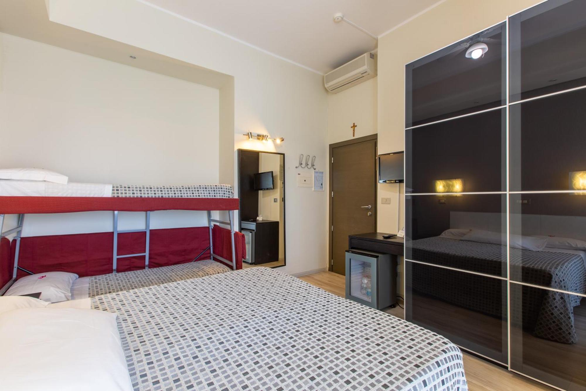 Hotel Gardenia Римини Экстерьер фото